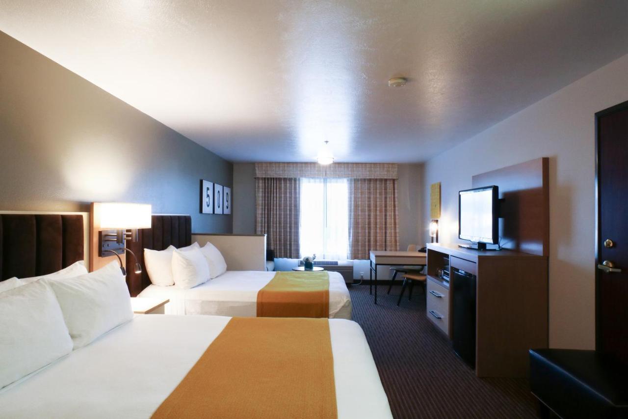 Oxford Suites Spokane Valley Buitenkant foto