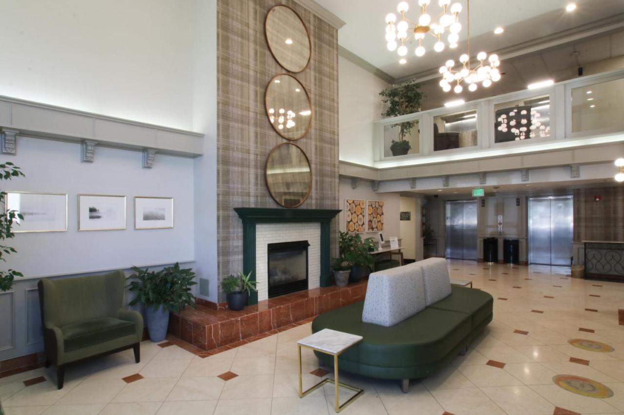 Oxford Suites Spokane Valley Buitenkant foto