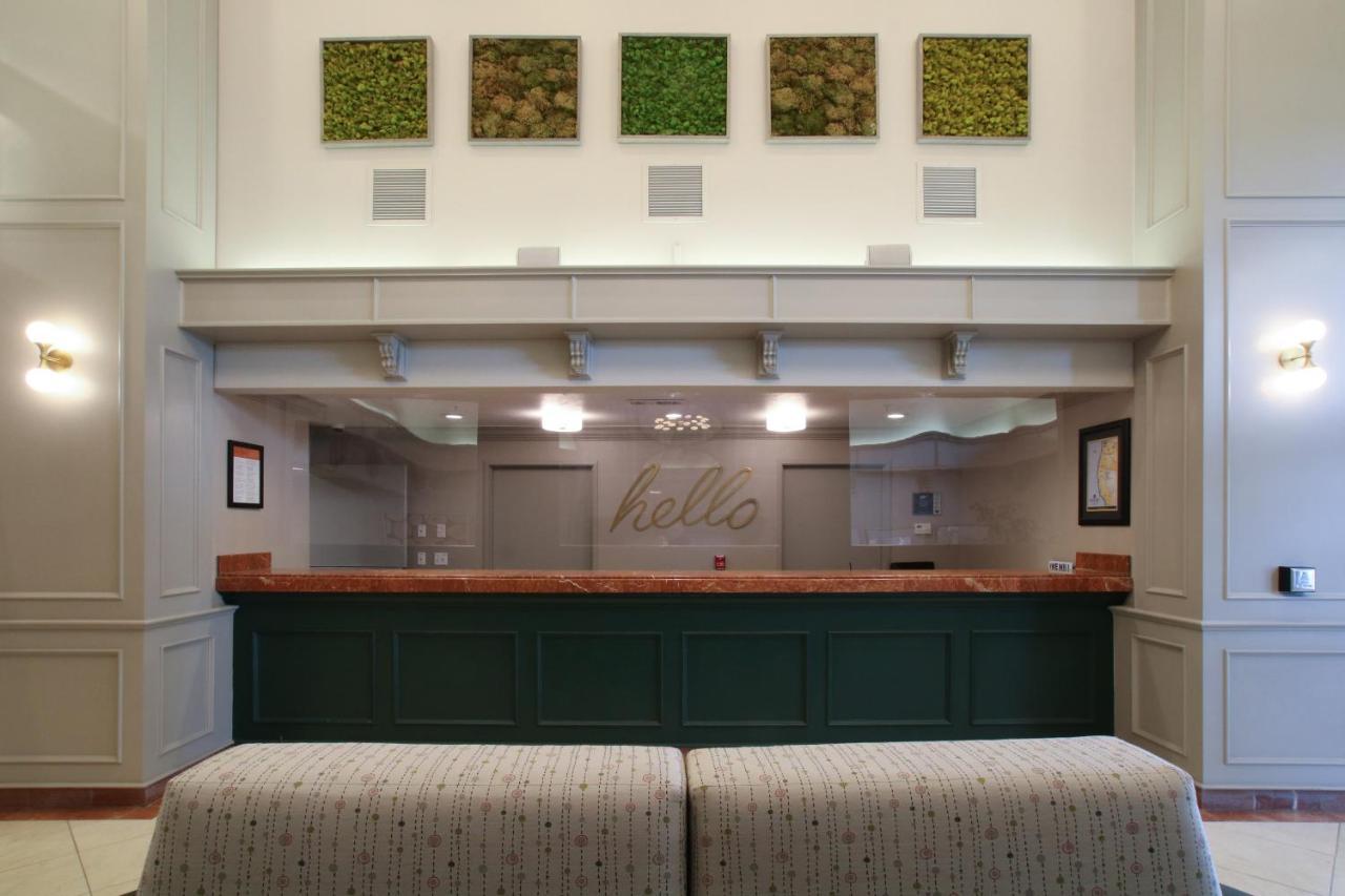 Oxford Suites Spokane Valley Buitenkant foto