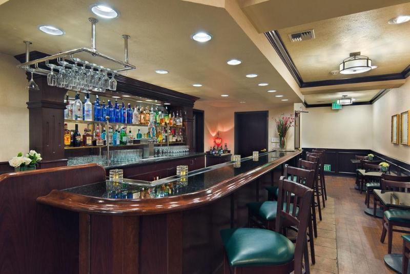 Oxford Suites Spokane Valley Buitenkant foto
