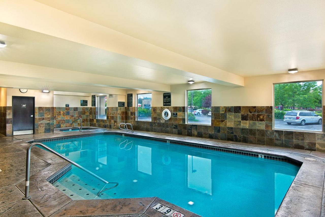 Oxford Suites Spokane Valley Buitenkant foto